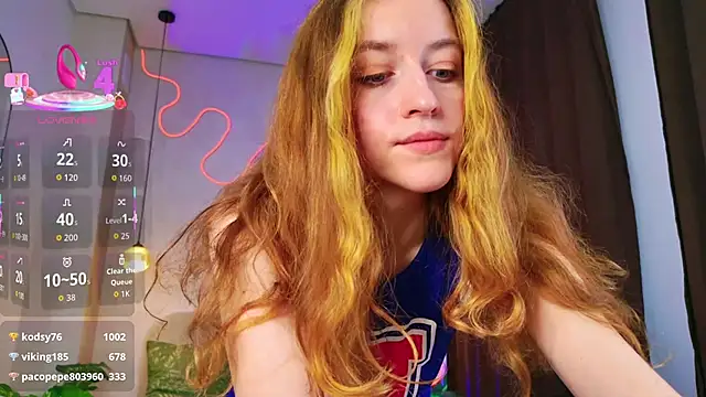 Summer Red Daze online show from September 28, 2025, 2:02 pm