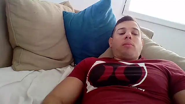 luca23millo90 online show from October 19, 2025, 5:37 pm