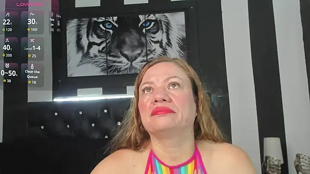 Snapshot of aliceemature4u chatting on September 25, 2025, 11:55 pm aliceemature4u online show from September 25, 2025, 11:55 pm