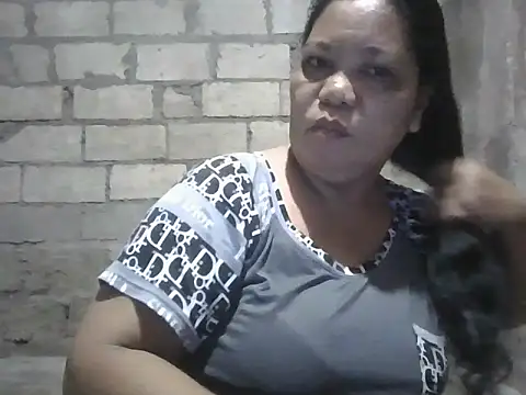 Snapshot of xxbernxxx chatting on October 19, 2025, 9:39 pm xxbernxxx online show from October 19, 2025, 9:39 pm