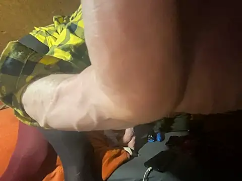 Salon1986 online show from February 13, 2026, 8:42 pm