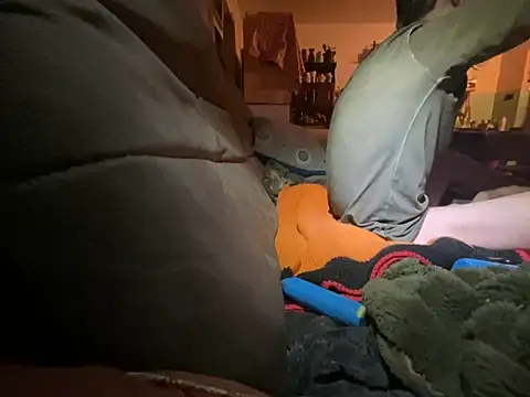 Salon1986 online show from September 30, 2025, 9:32 pm