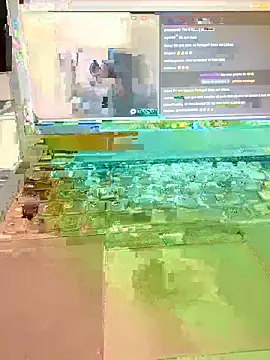 Snapshot of XUCRUTES42 chatting on June 10, 2026, 12:12 am XUCRUTES42 online show from June 10, 2026, 12:12 am