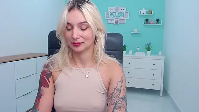 LilFleurish online show from October 23, 2025, 4:22 am