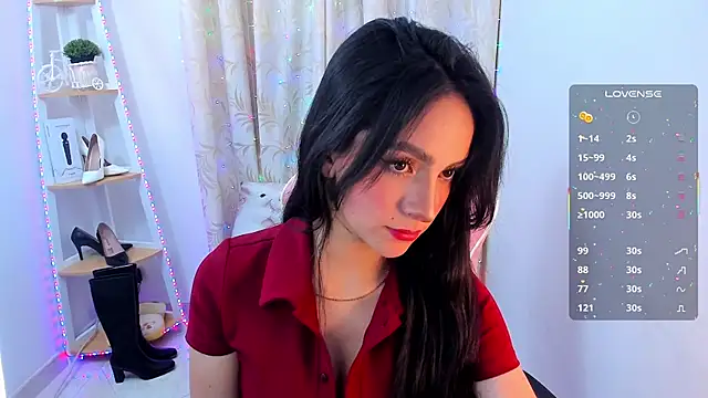 Snapshot of sarah_saenz_ chatting on October 8, 2025, 3:08 am sarah saenz  online show from October 8, 2025, 3:08 am