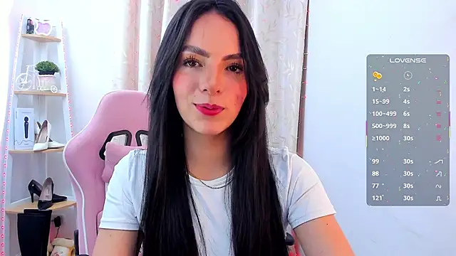 Snapshot of sarah_saenz_ chatting on October 9, 2025, 3:40 am sarah saenz  online show from October 9, 2025, 3:40 am