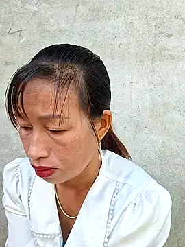 Snapshot of ngocngoc_cute chatting on October 5, 2025, 12:45 am ngocngoc cute online show from October 5, 2025, 12:45 am