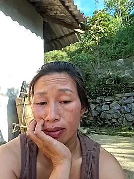 ngocngoc cute online show from May 14, 2026, 9:50 am