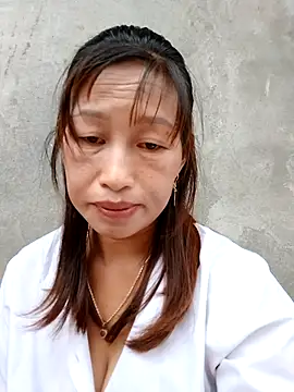 ngocngoc cute online show from September 12, 2025, 2:01 am