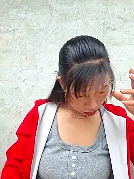 Snapshot of ngocngoc_cute chatting on October 14, 2025, 11:47 pm ngocngoc cute online show from October 14, 2025, 11:47 pm