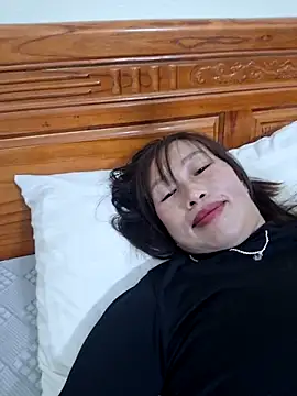 ngocngoc cute online show from December 21, 2025, 1:24 pm