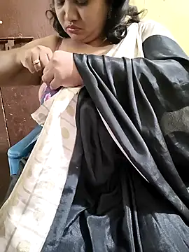 Snapshot of Swapna_Hyd chatting on October 10, 2025, 5:30 am Swapna Hyd online show from October 10, 2025, 5:30 am