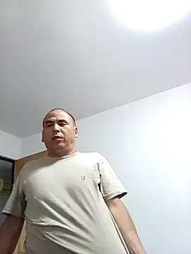 Snapshot of CWQ123 chatting on September 17, 2025, 12:07 pm CWQ123 online show from September 17, 2025, 12:07 pm