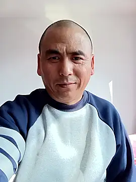 CWQ123 online show from November 8, 2025, 5:33 am