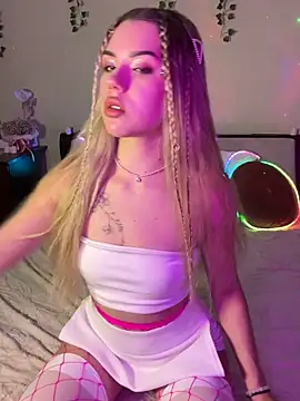 NastyaKiss1 online show from October 18, 2025, 8:33 pm