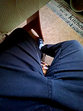 Snapshot of KicsikeKicsike chatting on November 2, 2025, 10:31 am KicsikeKicsike online show from November 2, 2025, 10:31 am