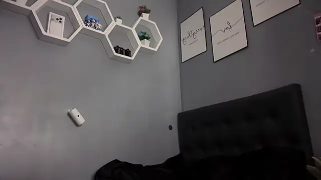 Snapshot of lelasohna chatting on February 2, 2026, 8:13 am lelasohna online show from February 2, 2026, 8:13 am