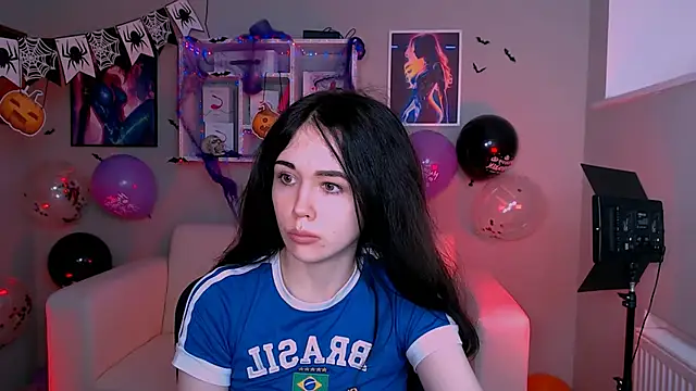 riley sanders online show from October 24, 2025, 9:19 am