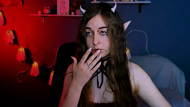 lilith diva online show from October 25, 2025, 7:14 pm