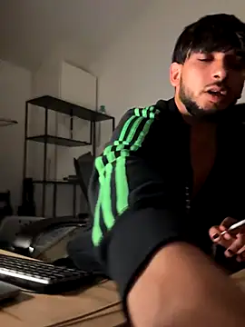 Snapshot of Gipsyboysteve chatting on September 26, 2025, 1:45 am Gipsyboysteve online show from September 26, 2025, 1:45 am