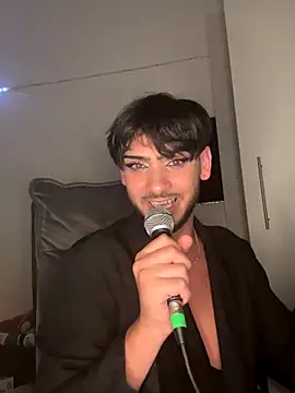 Snapshot of Gipsyboysteve chatting on September 17, 2025, 8:33 pm Gipsyboysteve online show from September 17, 2025, 8:33 pm