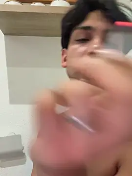 Snapshot of Gipsyboysteve chatting on October 14, 2025, 5:35 pm Gipsyboysteve online show from October 14, 2025, 5:35 pm