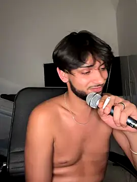 Snapshot of Gipsyboysteve chatting on October 5, 2025, 8:21 pm Gipsyboysteve online show from October 5, 2025, 8:21 pm