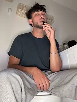 Snapshot of Gipsyboysteve chatting on February 21, 2026, 2:57 am Gipsyboysteve online show from February 21, 2026, 2:57 am