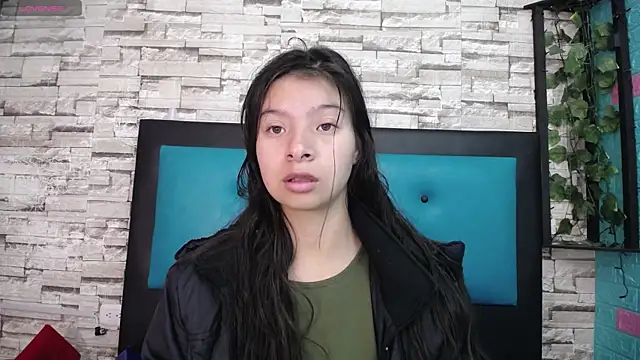 Snapshot of maily_can chatting on September 20, 2025, 12:10 pm maily can online show from September 20, 2025, 12:10 pm