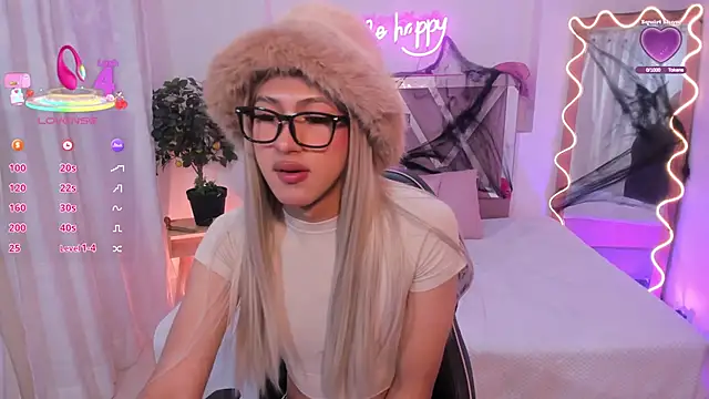 Snapshot of Shinedark_tay1 chatting on October 17, 2025, 2:59 am Shinedark tay1 online show from October 17, 2025, 2:59 am