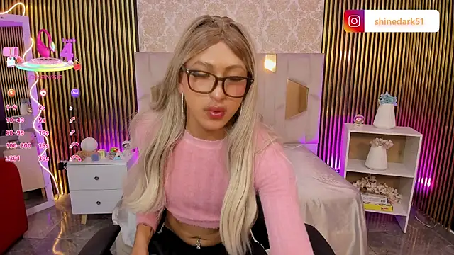 Snapshot of Shinedark_tay1 chatting on September 17, 2025, 3:08 am Shinedark tay1 online show from September 17, 2025, 3:08 am