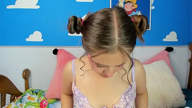 miss   salome online show from September 26, 2025, 11:06 am