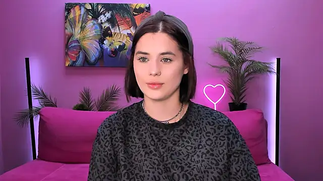 lil angel  online show from October 27, 2025, 9:10 am