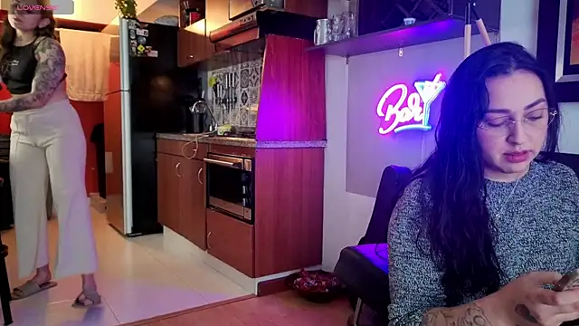 SujannaVarma  online show from April 5, 2026, 7:20 pm