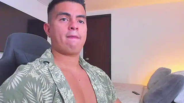 Snapshot of RJBarto chatting on September 29, 2025, 6:13 pm RJBarto online show from September 29, 2025, 6:13 pm