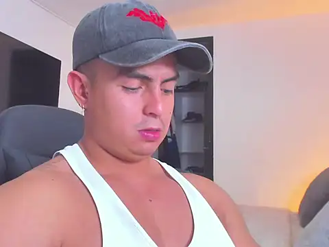 Snapshot of RJBarto chatting on September 24, 2025, 6:36 pm RJBarto online show from September 24, 2025, 6:36 pm