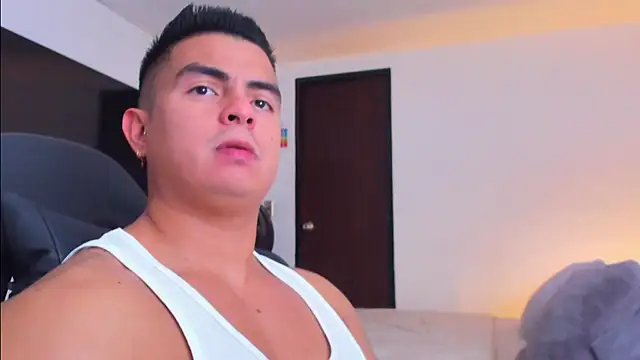 Snapshot of RJBarto chatting on October 8, 2025, 7:36 pm RJBarto online show from October 8, 2025, 7:36 pm