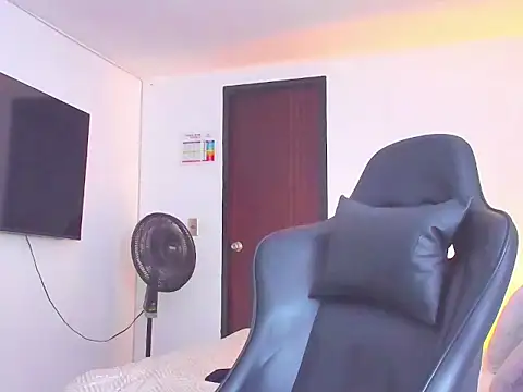 Snapshot of RJBarto chatting on September 22, 2025, 7:31 pm RJBarto online show from September 22, 2025, 7:31 pm