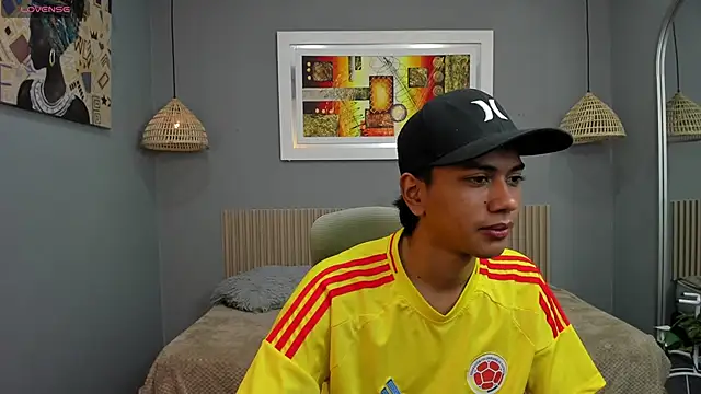 Snapshot of markbowie chatting on October 2, 2025, 1:58 pm markbowie online show from October 2, 2025, 1:58 pm