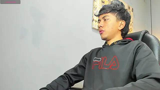 Snapshot of markbowie chatting on January 17, 2026, 1:04 pm markbowie online show from January 17, 2026, 1:04 pm