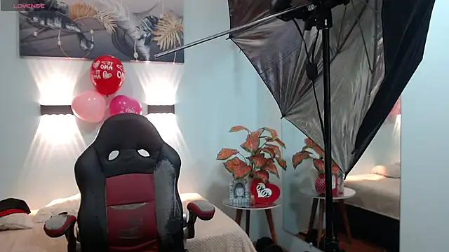 Snapshot of markbowie chatting on February 11, 2026, 7:36 pm markbowie online show from February 11, 2026, 7:36 pm