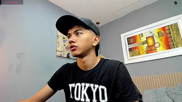 Snapshot of markbowie chatting on October 3, 2025, 11:23 am markbowie online show from October 3, 2025, 11:23 am