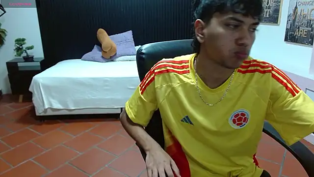 Snapshot of markbowie chatting on February 8, 2026, 3:10 pm markbowie online show from February 8, 2026, 3:10 pm