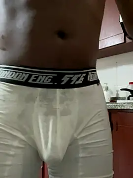 Snapshot of IsaacBlack_ chatting on September 29, 2025, 8:58 pm IsaacBlack  online show from September 29, 2025, 8:58 pm