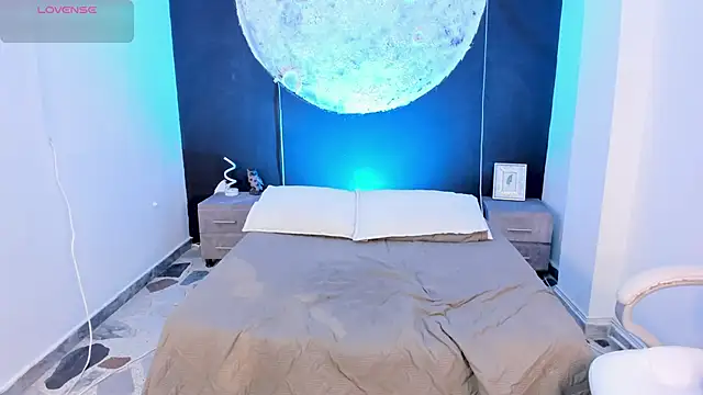 Snapshot of IsaacBlack_ chatting on September 24, 2025, 5:14 am IsaacBlack  online show from September 24, 2025, 5:14 am