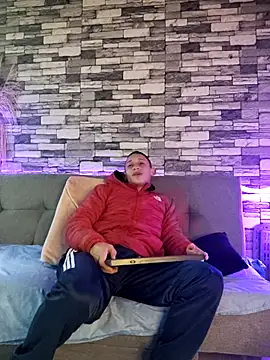 Snapshot of Masterblue_hot chatting on October 8, 2025, 10:43 pm Masterblue hot online show from October 8, 2025, 10:43 pm