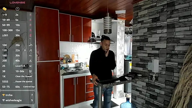 Snapshot of Masterblue_hot chatting on October 14, 2025, 6:08 pm Masterblue hot online show from October 14, 2025, 6:08 pm