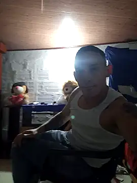 Snapshot of Masterblue_hot chatting on October 24, 2025, 1:15 am Masterblue hot online show from October 24, 2025, 1:15 am