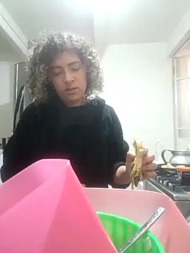 Snapshot of CATTALINAHOT chatting on February 24, 2026, 8:21 pm CATTALINAHOT online show from February 24, 2026, 8:21 pm