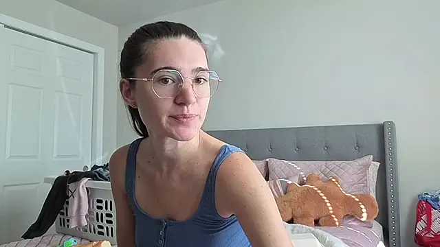 bambifarrina online show from November 13, 2025, 7:29 pm